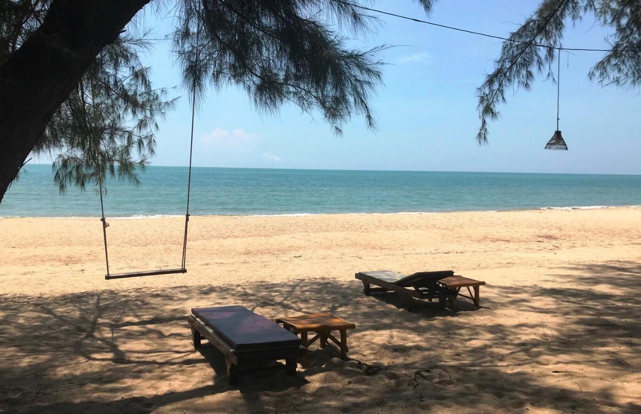 Ao Thai Resort Sathing Phra Esterno foto