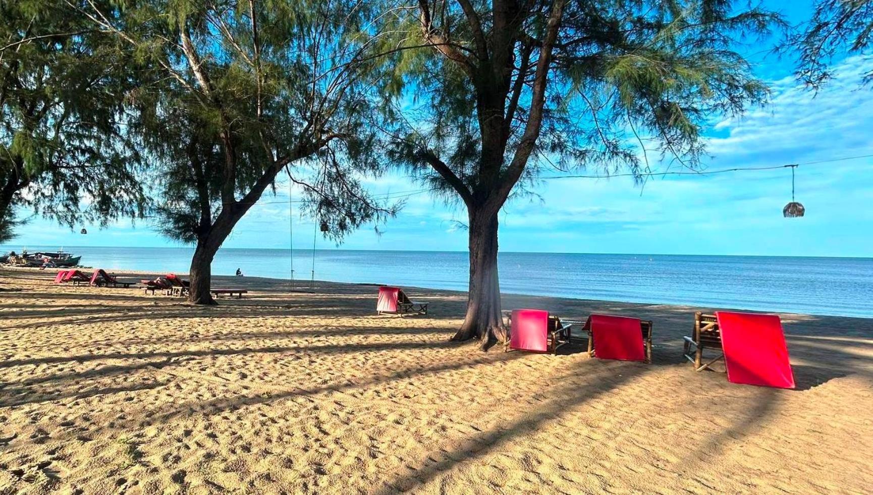 Ao Thai Resort Sathing Phra Esterno foto