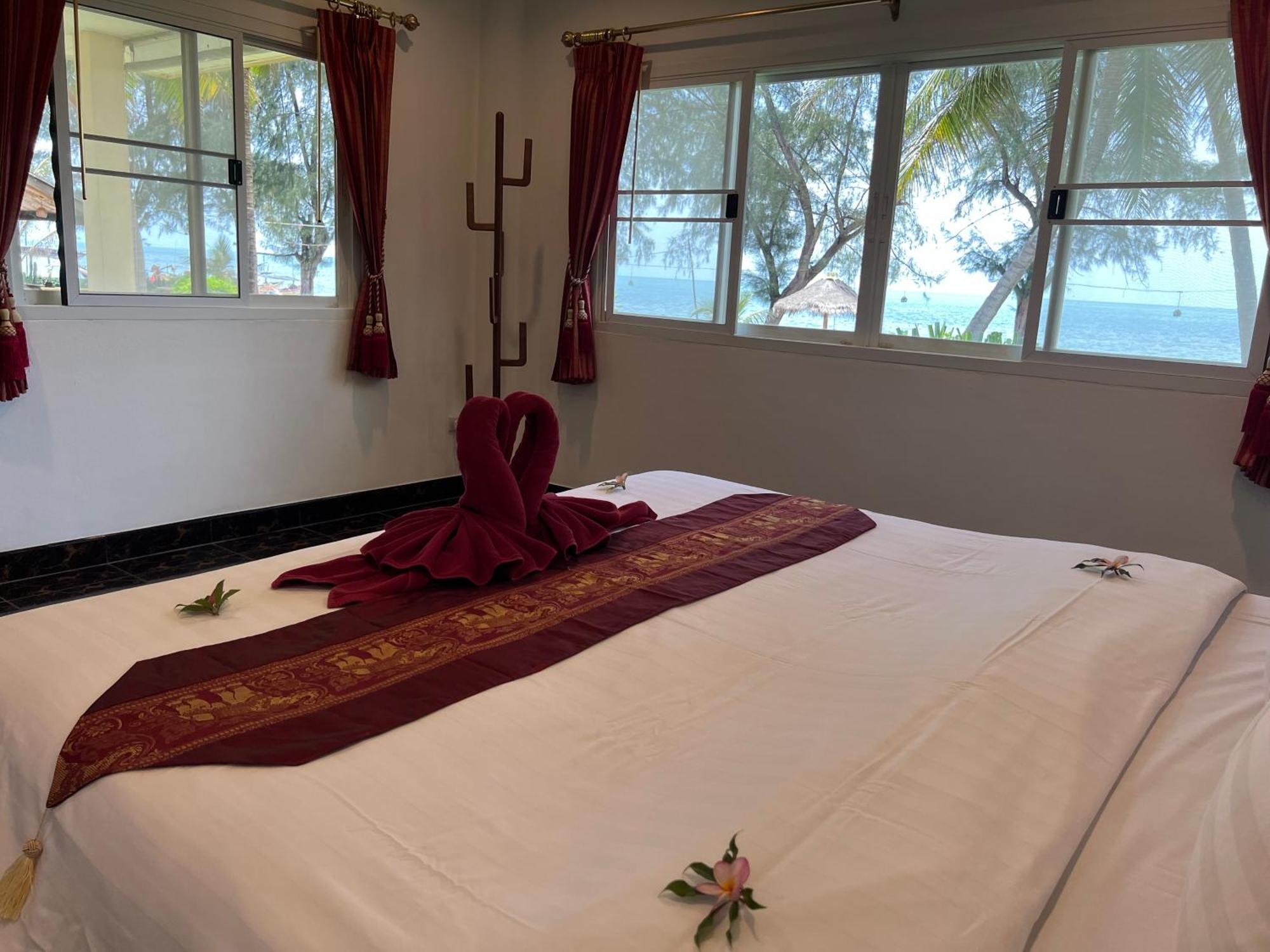 Ao Thai Resort Sathing Phra Esterno foto