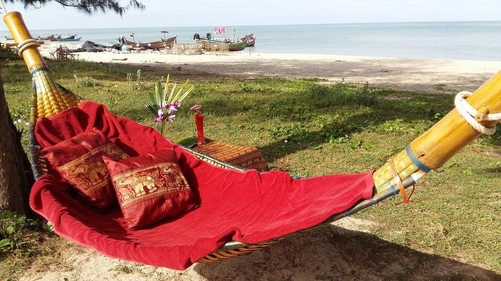 Ao Thai Resort Sathing Phra Esterno foto